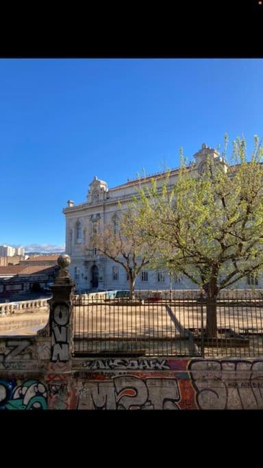 Conservatoire - Cours Julien Apartment *